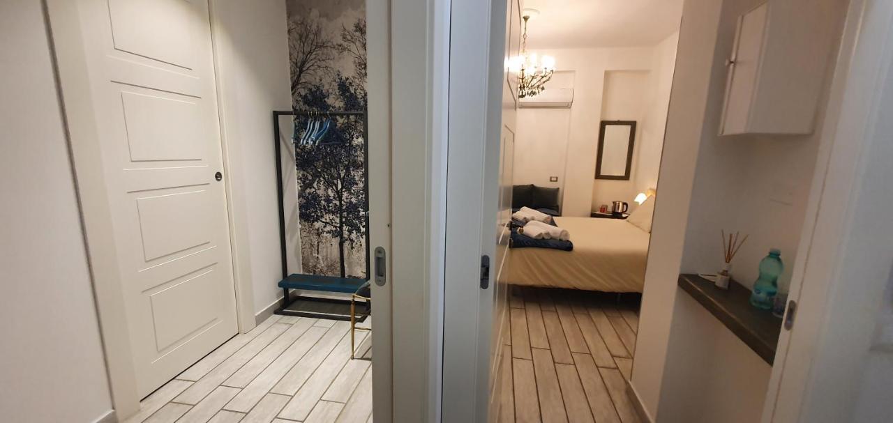 Piazza Martiri Rooms Кальяри Экстерьер фото