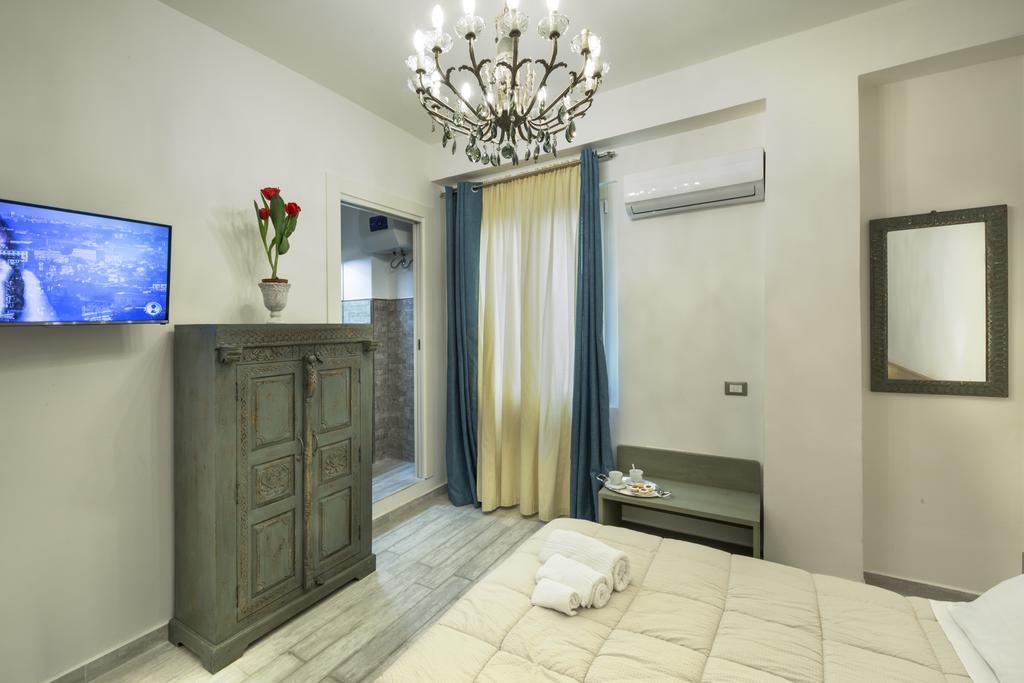 Piazza Martiri Rooms Кальяри Номер фото
